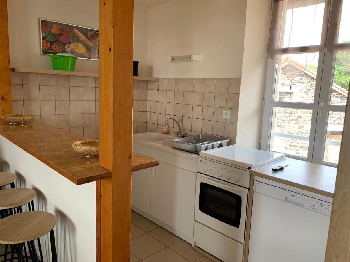 Auberge De La Tour Freycenet-la-Tour Экстерьер фото